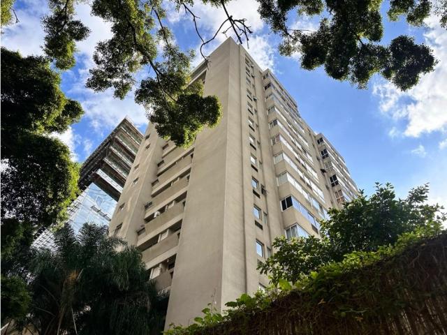 Alquiler apartamento en La Castellana 106M2. 2h/2b/1pe, Pozo de agua