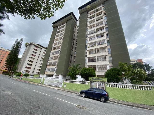 Alquiler Apartamento Lomas del Avila 650$. Remodelado
