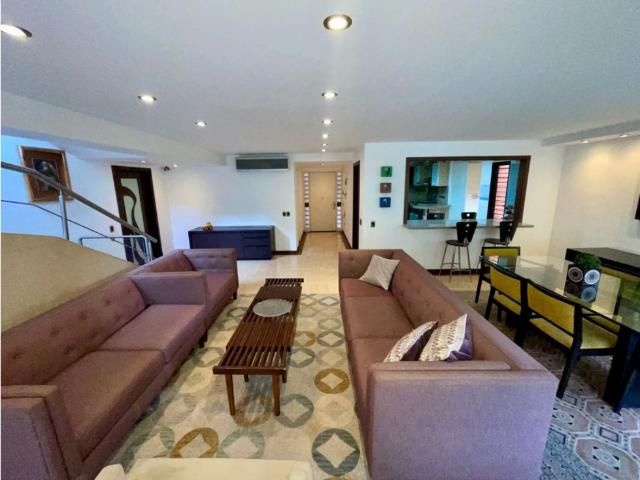 ALQUILER APARTAMENTO PH DUPLEX 5H/5B/2PE LOS PALOS GRANDES