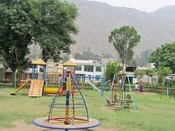 ALQUILER CASA CHACLACAYO GIRASOLES CIRCUNVALACION $750 DOLARES 200M2