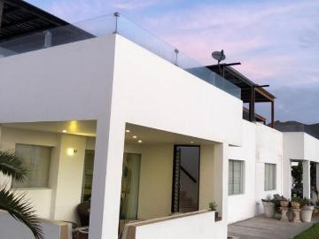 Alquiler Casa de Playa en Condominio Playa Azul Km127 Frente al Mar
