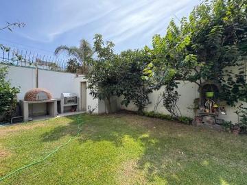 ALQUILER CASA EN SAN ISIDRO