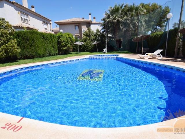 Alquiler Chalet Pareado en Altorreal, Altorreal. 1.200 €