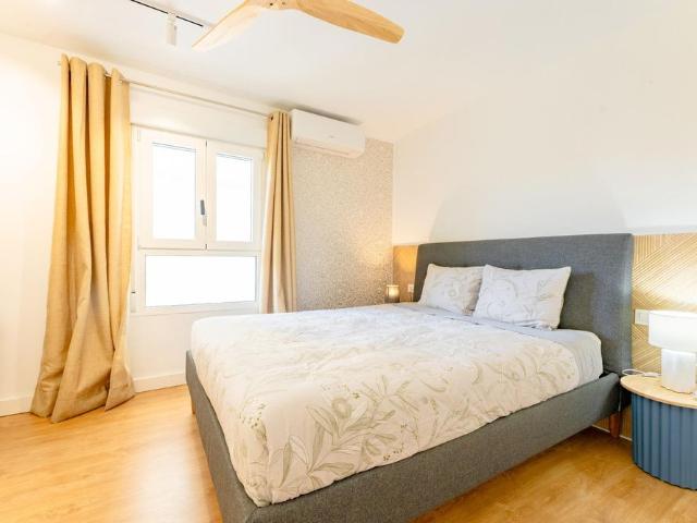 ALQUILER CON TRES HABITACIONES, BALCÓN, Y JUNTO AL PARQUE DE TURIA