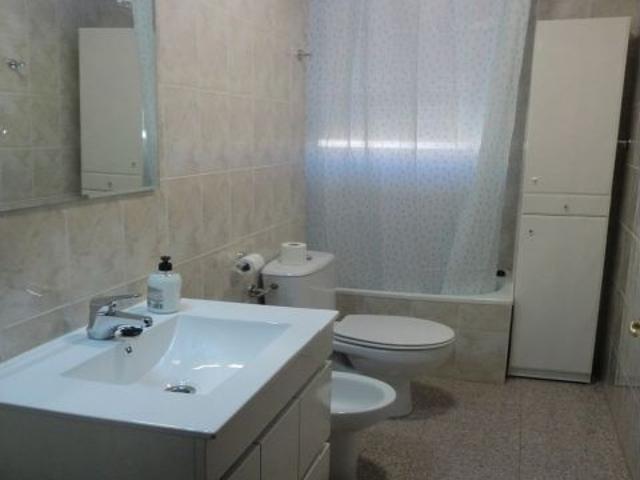 Alquiler de 1 habitación para compartir PISO DE ESTUDIANTES Zona Santa Rosa de Alcoy
