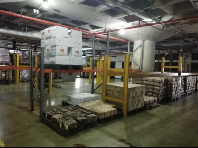 Alquiler de 2 pisos industriales La Urbina