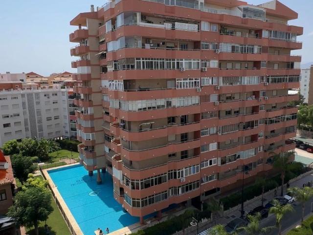 Alquiler de temporada de septiembre a junio con terraza y vistas abiertas