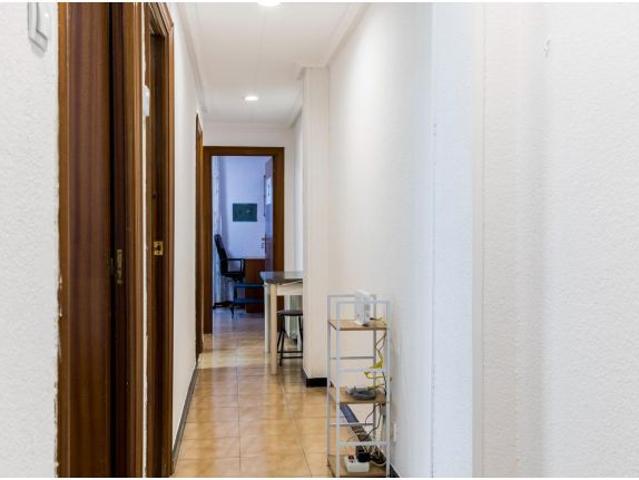 ALQUILER DE TEMPORADA DE VIVIENDA DE 4 DORMITORIOS, COMPLETA O POR HABITACIONES