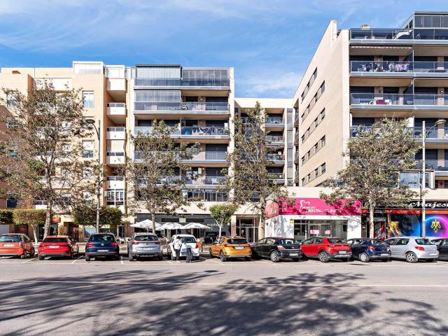 Alquiler de vivienda en Roquetas de Mar, a 200 metros de la playa de La Romanilla