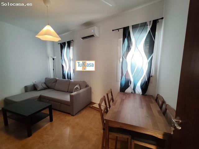 Alquiler de acogedora Casa Reformada en Plaza de Italia, Cáceres