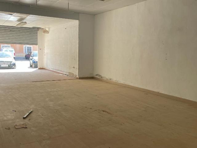Alquiler de Almacén o local comercial en Casas Ibáñez