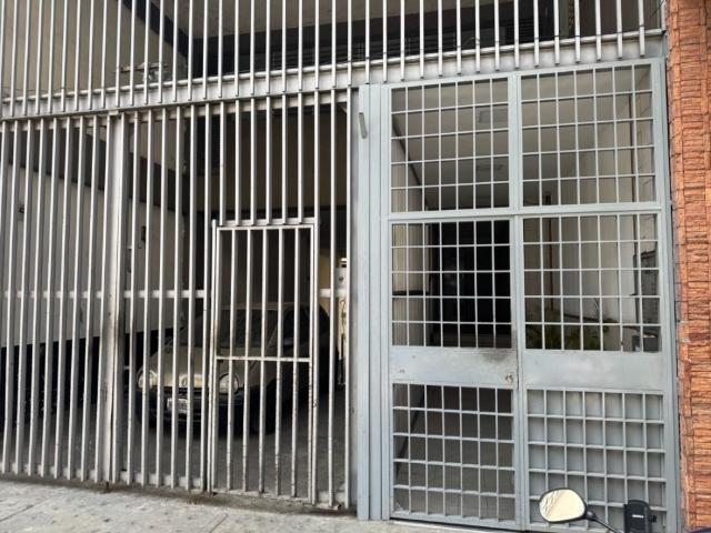Alquiler de apartamento amplio en la av urdaneta