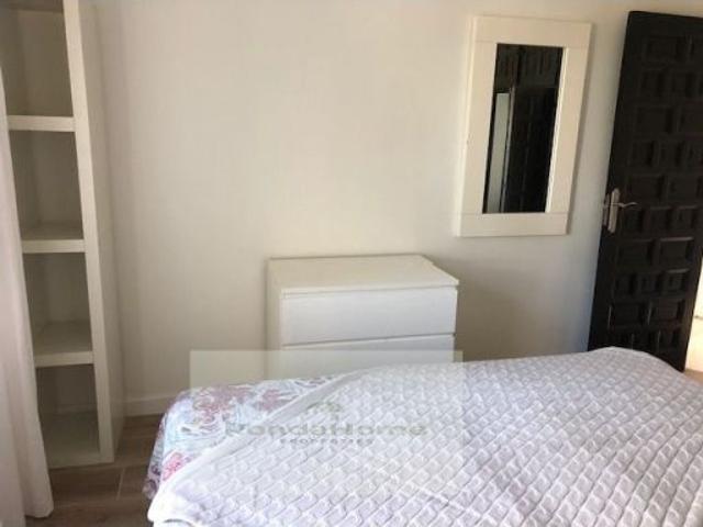 Alquiler de apartamento de 2 dormitorios con terraza solárium y piscina en El