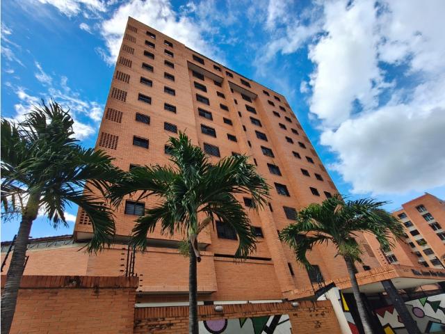 Alquiler de Apartamento en Residencias Arcoiris – Base Aragua, Maracay