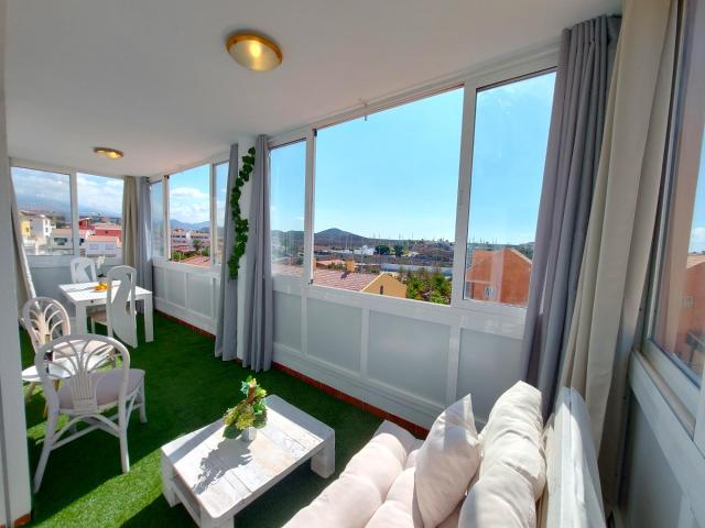 ALQUILER DE APARTAMENTO PARA TEMPORADA DETERMINADA CORTA TEMPORADA CONTACTAR POR WHATSAPP AL 695 19 71 80