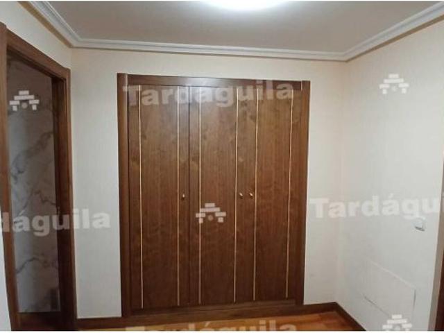 ALQUILER DE APARTAMENTO SEMINUEVO