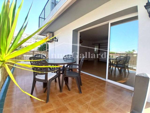 Alquiler de apartamento sin amueblar en Miraflores de El Palo. NO mascotas