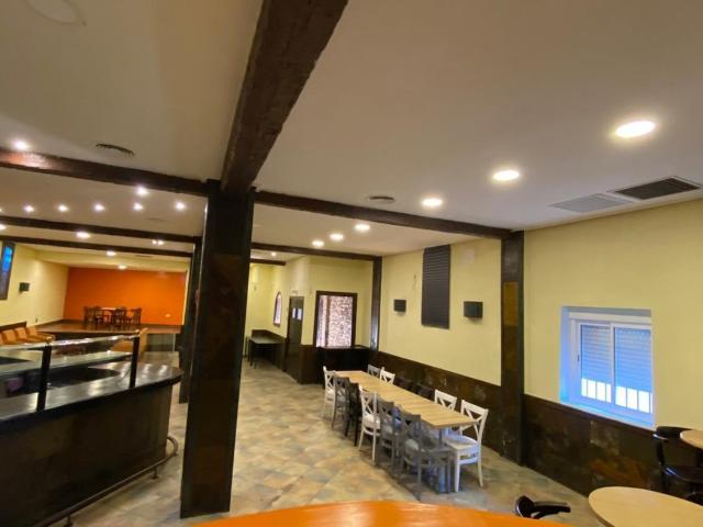 ALQUILER DE BAJO COMERCIAL en Cobatillas
