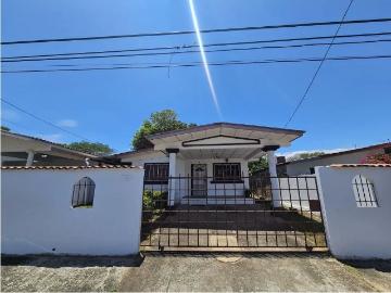 Alquiler de casa amoblada en villa dorada, chitré