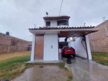 ALQUILER DE CASA EN CAJAMARCA, AMPLIOS AMBIENTES, EXCELENTE UBICACIÓN ID.C27