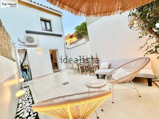 Alquiler de chalet adosado en Guadalmina Baja