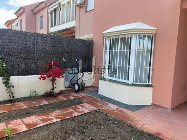 Alquiler de chalet adosado en Soto de Vistahermosa