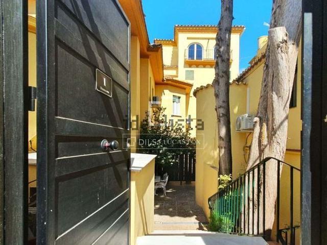 Alquiler de chalet pareado en Calle Damasco, 1
