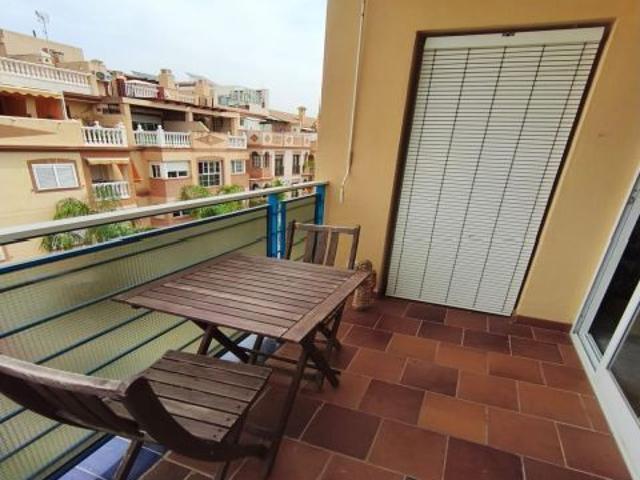 ALQUILER DE COQUETO PISO EN LA AVENIDA PRINCIPAL DE LA CALA, DE SEPTIEMBRE A JUNIO