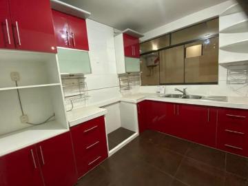 ALQUILER DE DEPARTAMENTO EN 1ER PISO CON 2 DORM. Y COCHERA EN SURCO