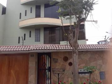 Alquiler de Departamento en Santiago De Surco – Lima