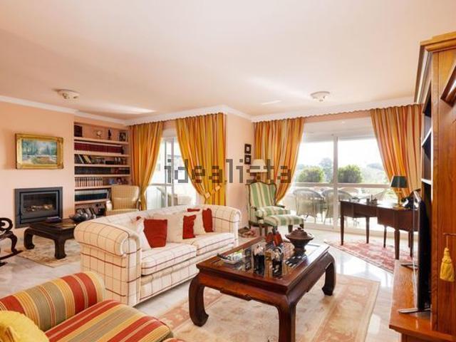 Alquiler de dúplex en Lugar Urbanizacion Guadalmina Baja, 12 a
