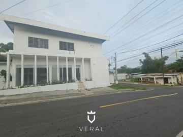 Alquiler de edificio comercial con oficinas en Capira DR | 9 espacios por USD 1800.00 en Capira