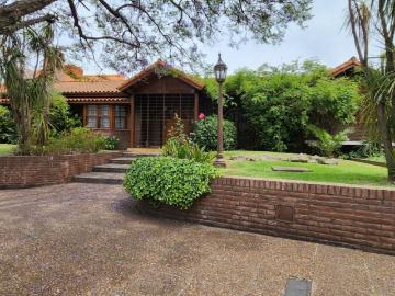 Alquiler de espectacular Casa 5 o mas ambientes en Quilmes