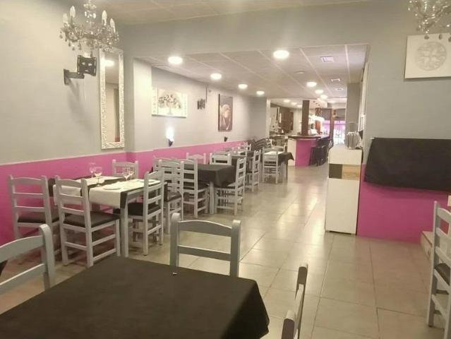 ALQUILER DE ESTUPENDO RESTAURANTE ZONA BENALÚA