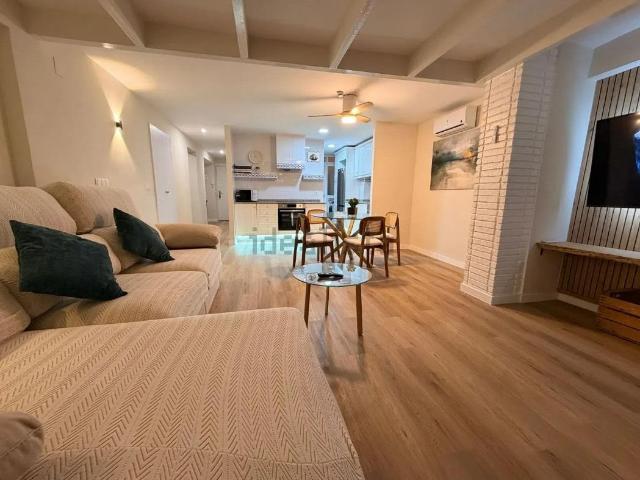ALQUILER DE ESTUPENDA VIVIENDA CON VISTAS AL MAR EN LA ESPECTACULAR ZONA DE PLAYA DE SAN JUAN