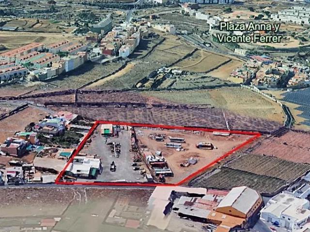 Alquiler de finca rústica con oficinas y almacén – 15.379 m² de terreno
