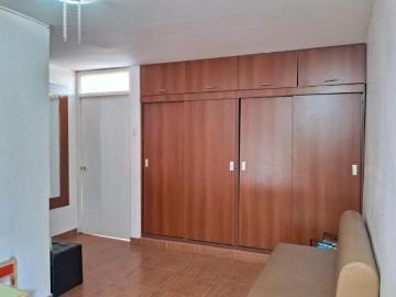 Alquiler de habitación c/ baño en 2do piso en Surco c/ingreso independiente