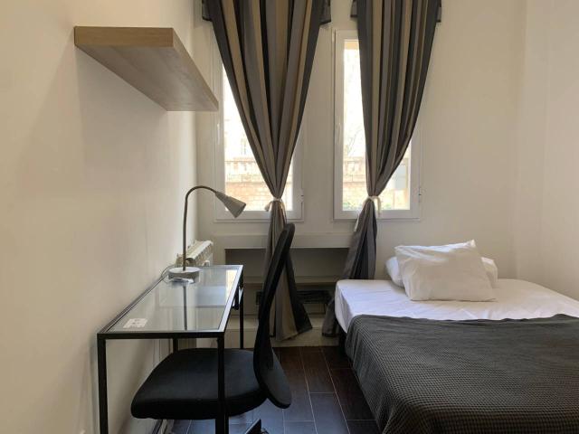 Alquiler de habitación en calle de Maudes, 16