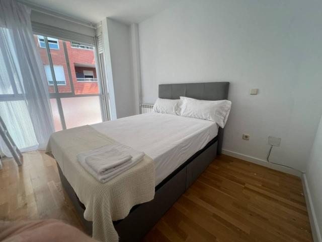 Alquiler de habitación en Calle de San Antonio, 15