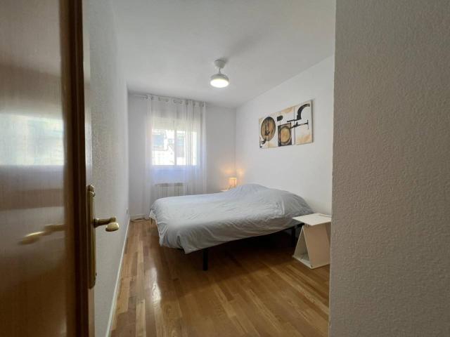 Alquiler de habitación en Calle de San Antonio, 15