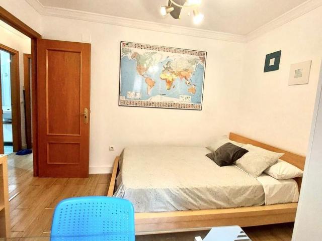 Alquiler de habitación en Teatinos – Rotonda de Colores disponible MAYO