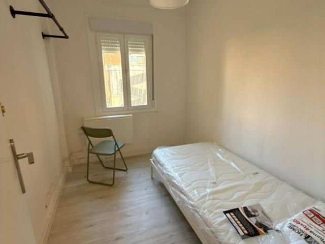 ALQUILER DE HABITACIÓN EN ZONA TRES OLIVOS
