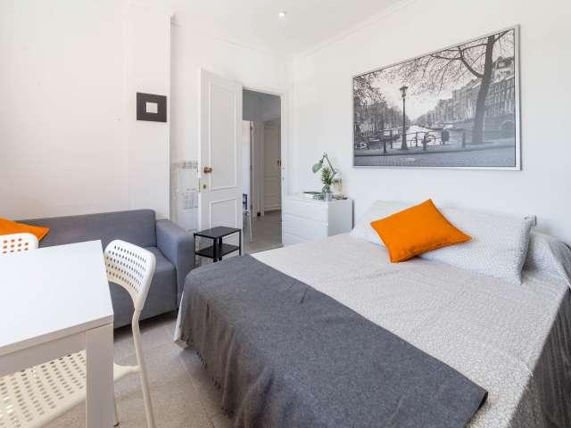 Alquiler de habitaciones en 4 dormitorios en Extramurs, Valencia