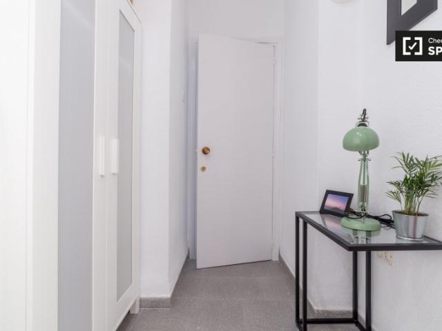 Alquiler de habitaciones en 4 dormitorios en Extramurs, Valencia