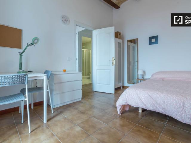 Alquiler de habitaciones en 4 dormitorios en Extramurs, Valencia