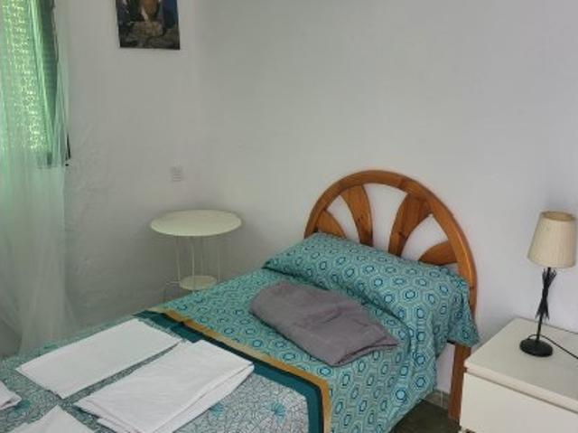 Alquiler de habitaciones en casa de 6 dormitorios en San Basilio, Córdoba