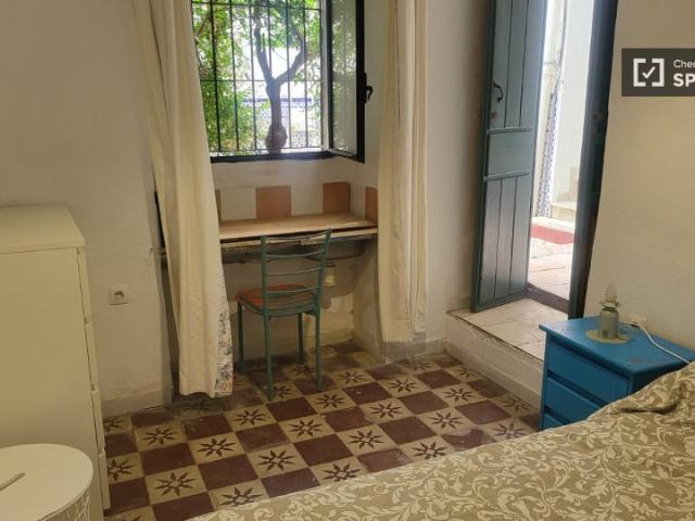 Alquiler de habitaciones en casa de 6 dormitorios en San Basilio, Córdoba