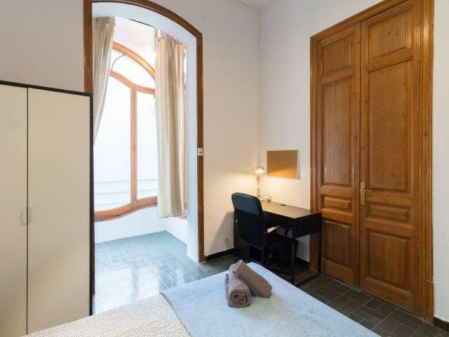 Alquiler de habitaciones en apartamento de 7 dormitorios en Barcelona