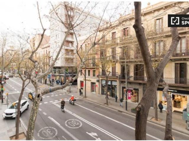Alquiler de habitaciones en apartamento de 7 dormitorios en Barcelona