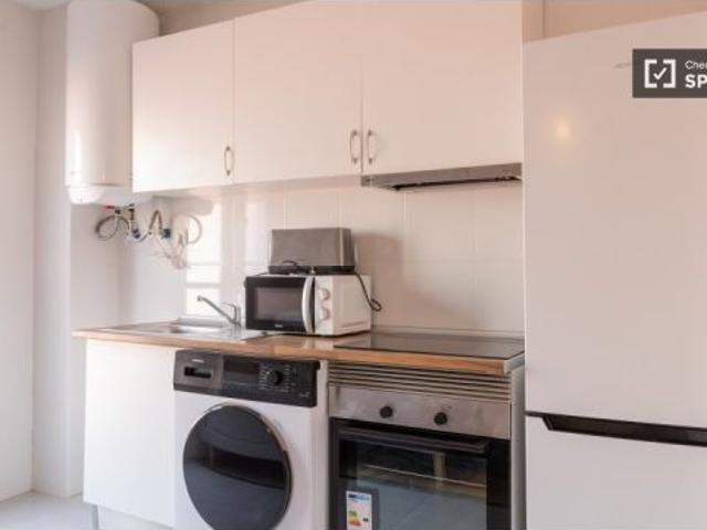 Alquiler de habitaciones en apartamento de 4 habitaciones en Padrolongo